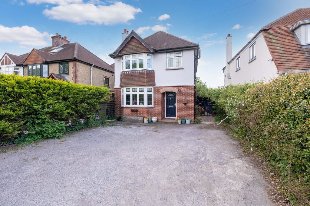 Property photo 1 of 21
