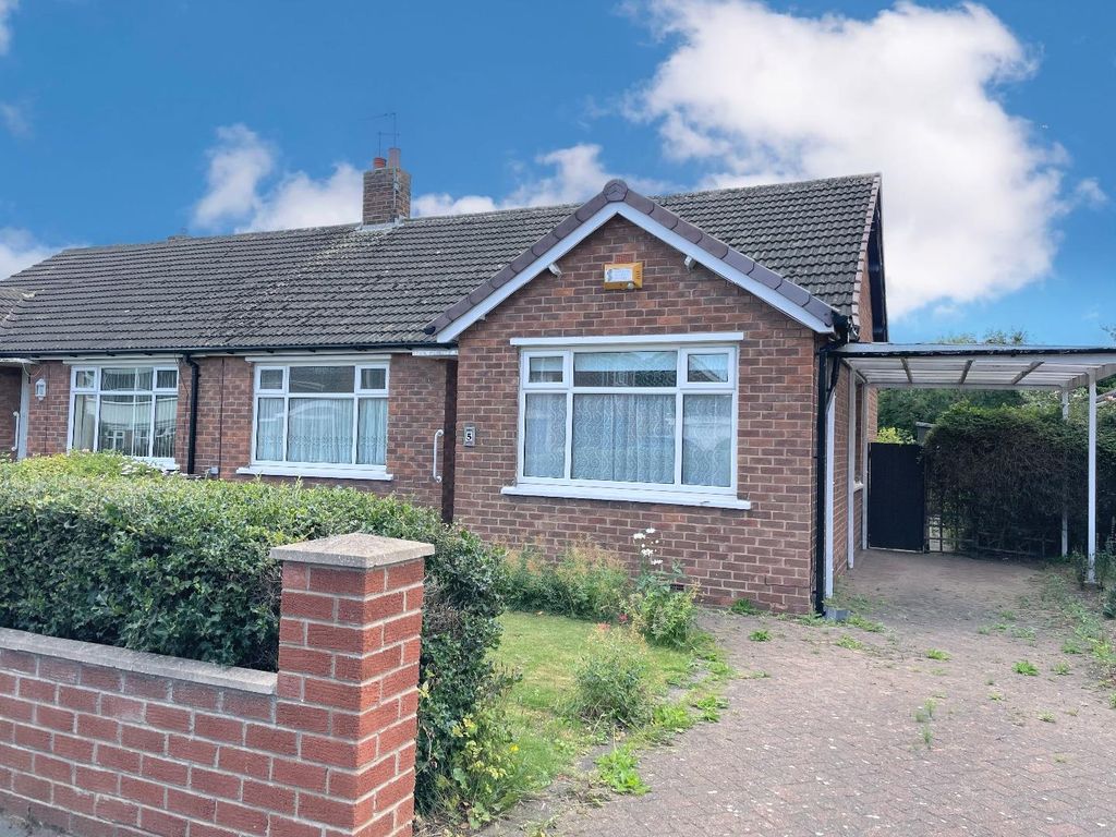 Property photo 1 of 11 External