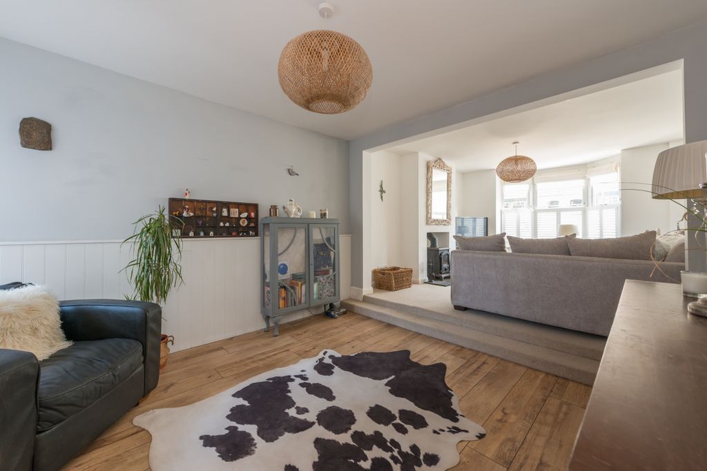 Property photo 2 of 16 Dining Room