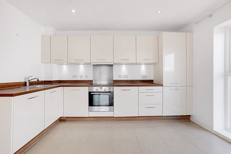 Property photo 3 of 12 Photo 10