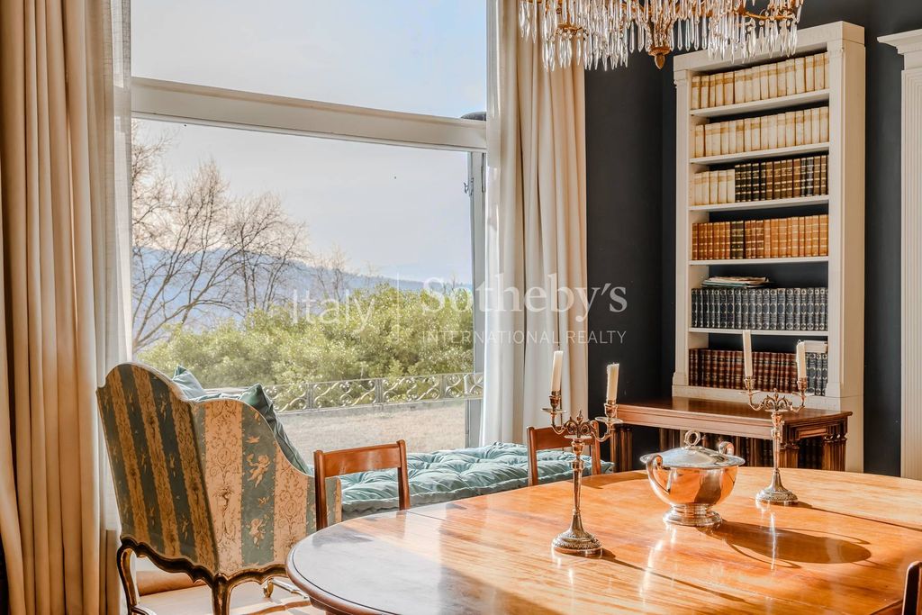 Property photo 3 of 25