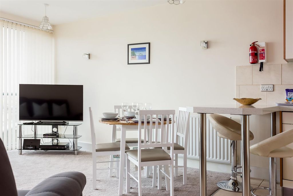 Property photo 3 of 22 Poppies44Dolphinquays-Ph6.Jpg