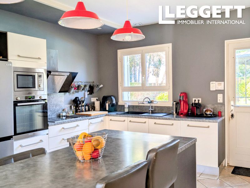 Property photo 3 of 9