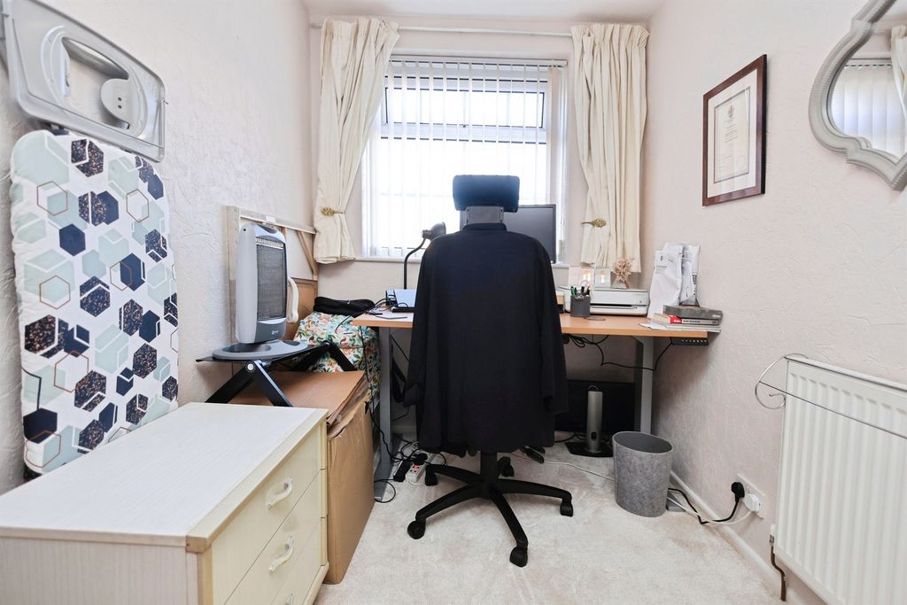 Property photo 3 of 16