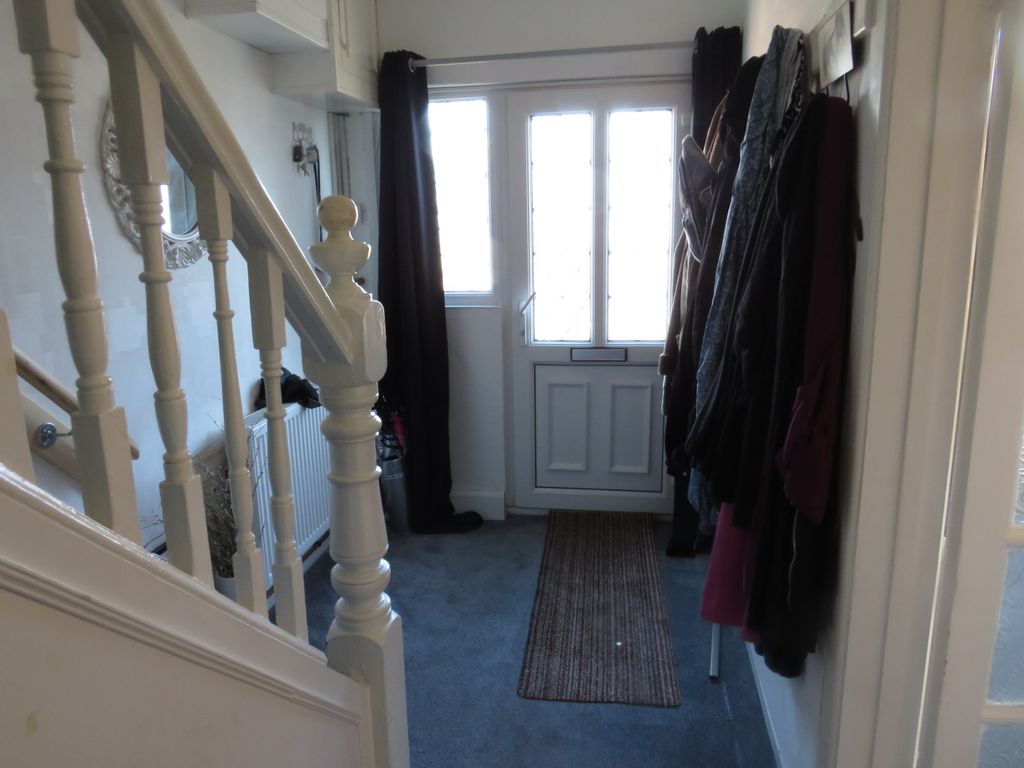 Property photo 3 of 34