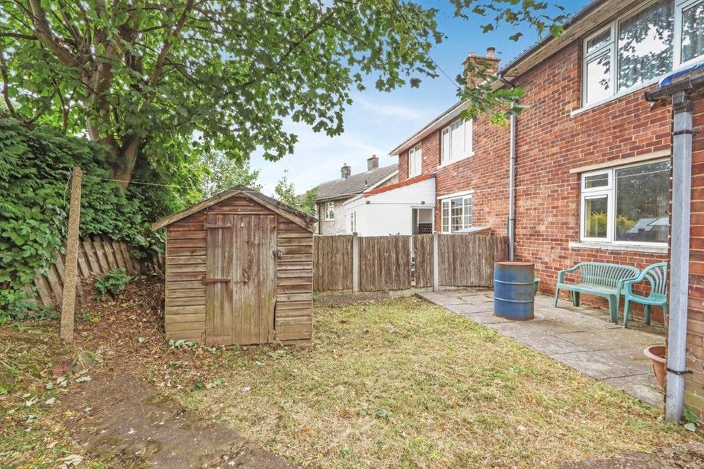 Property photo 2 of 8