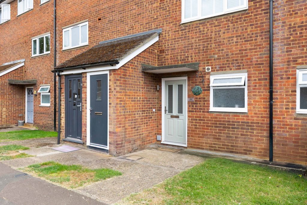 Property photo 1 of 9