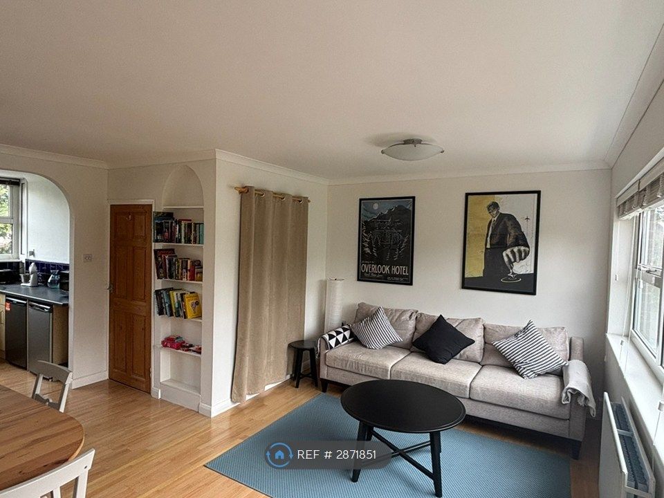 Property photo 3 of 12