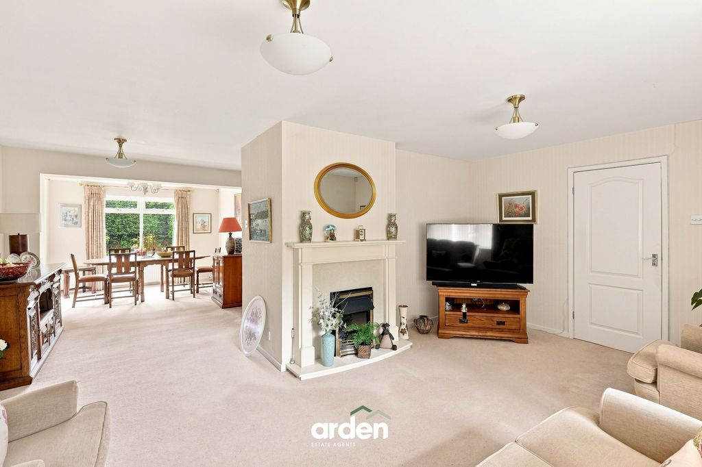 Property photo 2 of 14
