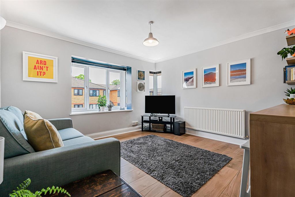 Property photo 2 of 17 2