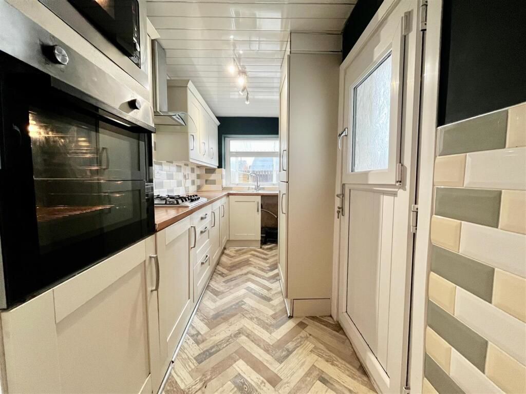 Property photo 2 of 12 Photo 2