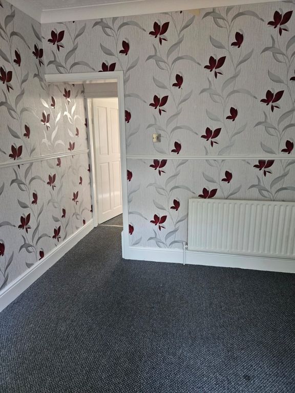 Property photo 2 of 10 Photo 9