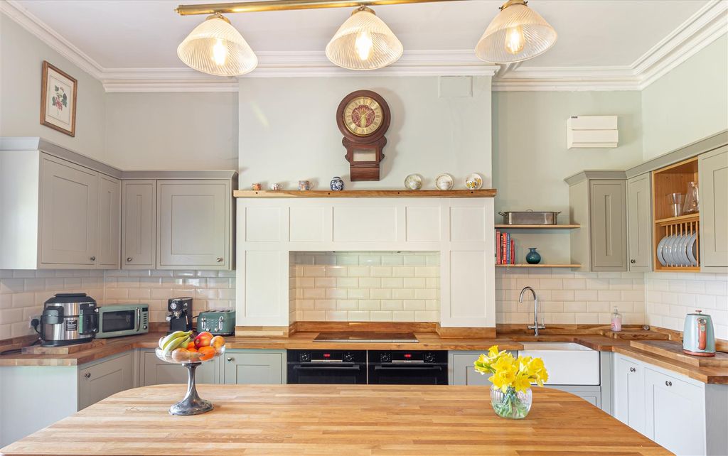 Property photo 2 of 46 Kitchen-2.Jpg