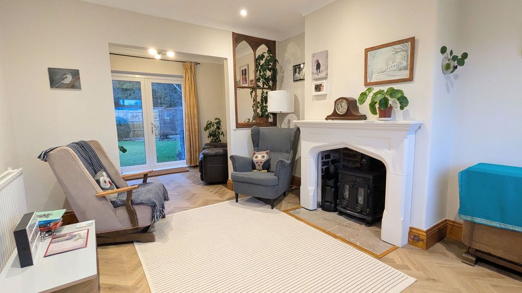 Property photo 2 of 22