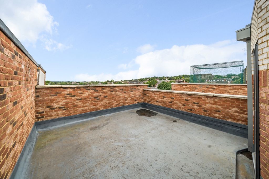 Property photo 3 of 15 1007296 (9)
