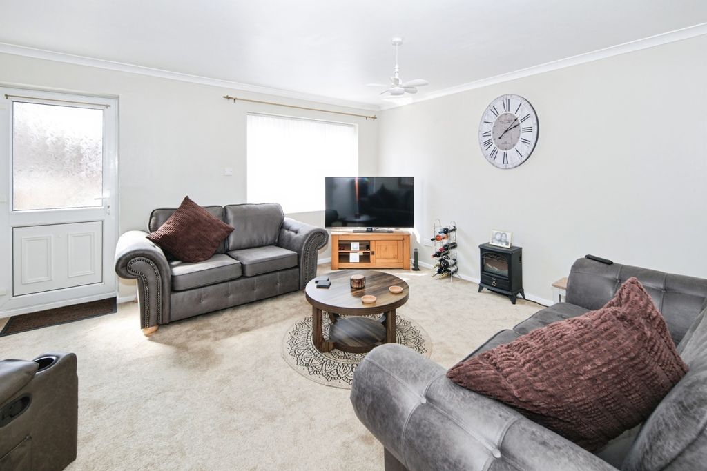 Property photo 2 of 20 Pbox-Img.Jpg