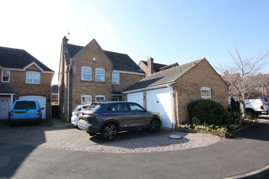 Property photo 1 of 23