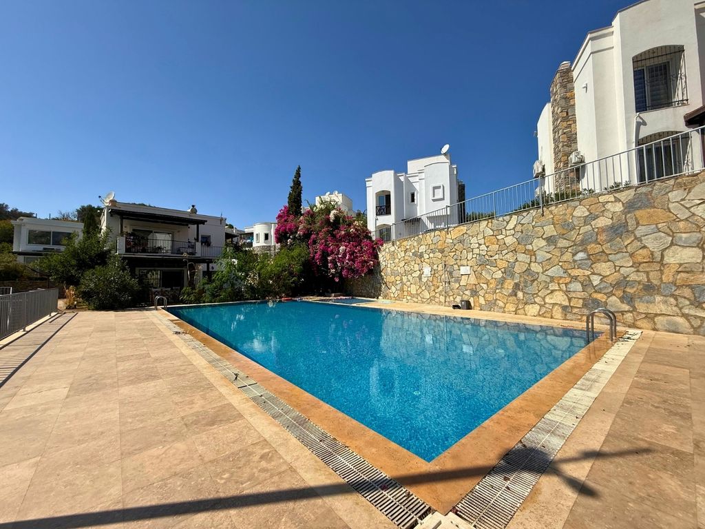 Property photo 3 of 21 Nature View Apartment For Sale In Bodrum - Social Sunbathing Terraces