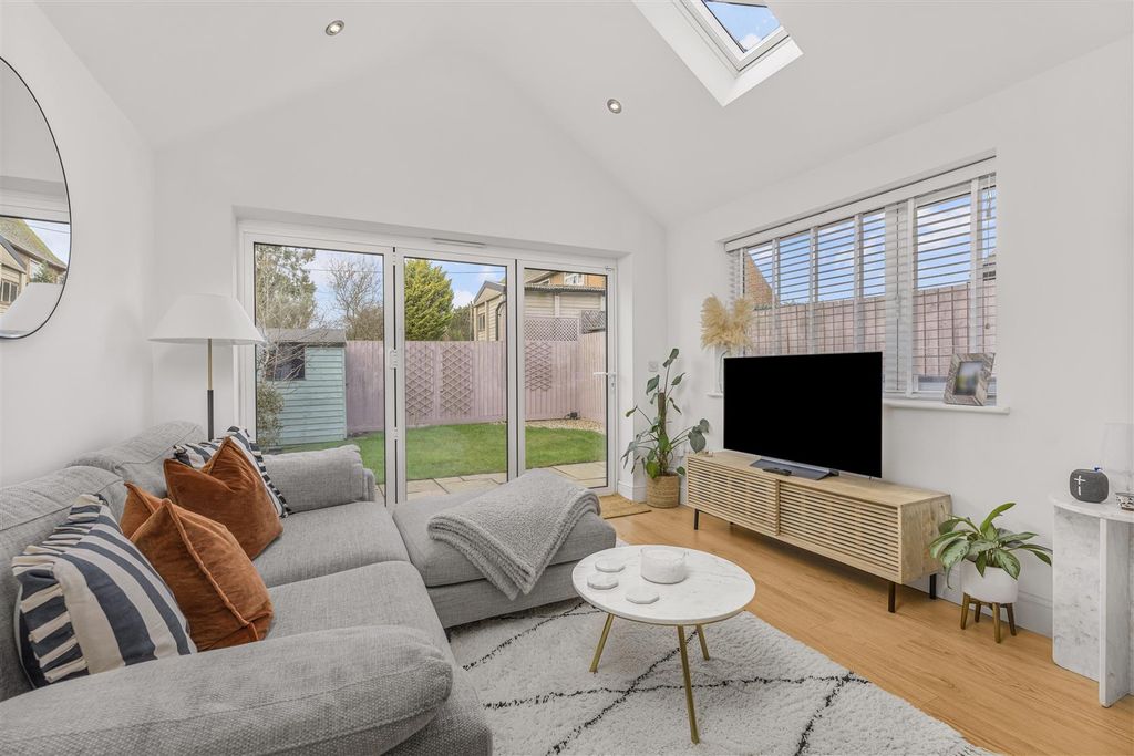 Property photo 2 of 17 15 Creampot Close, Cropredy-11.Jpg