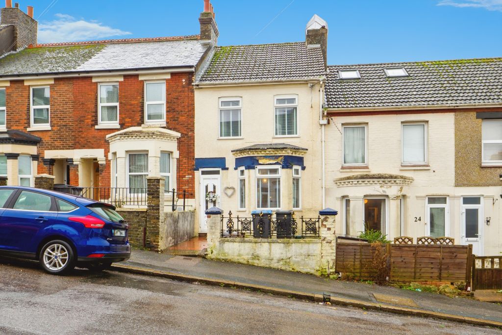 Property photo 1 of 12