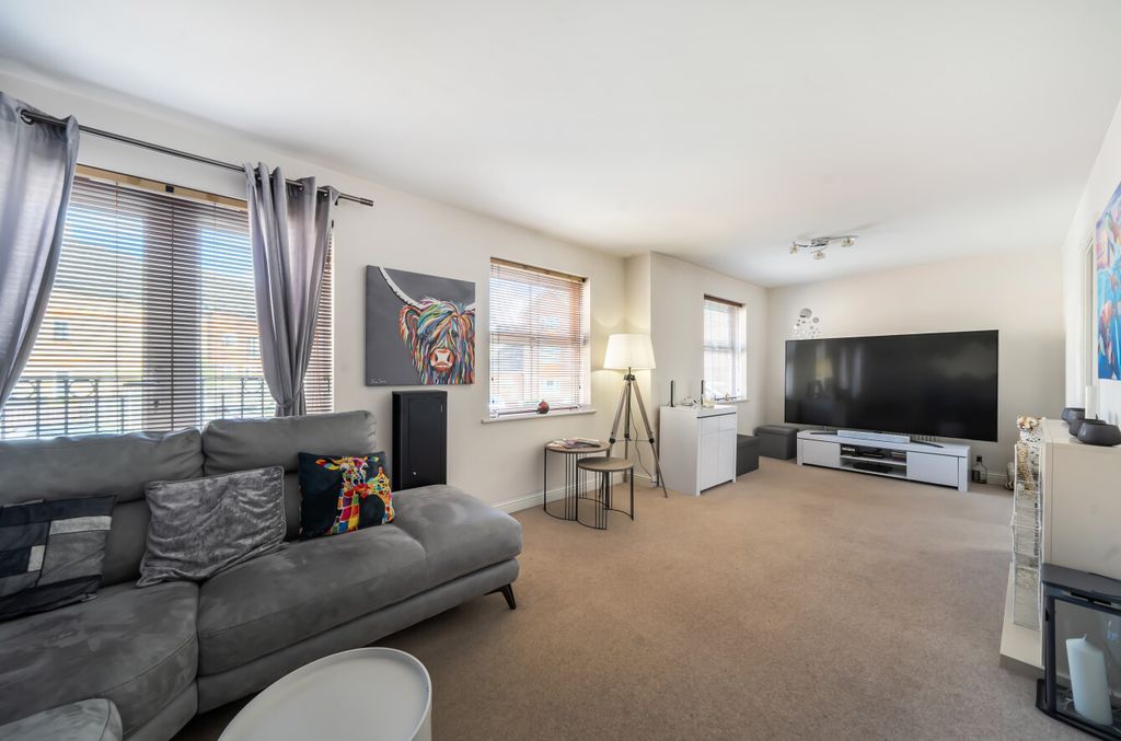 Property photo 3 of 19 1471184126A27F48881c48