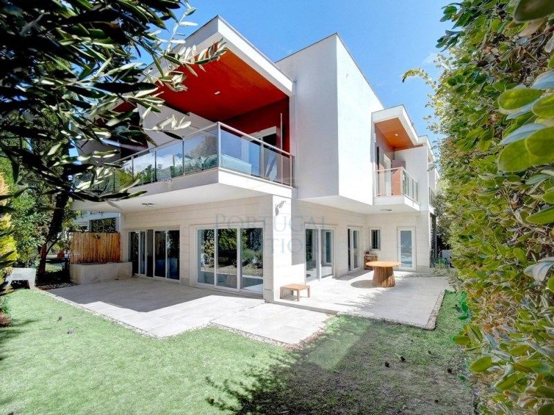Property photo 1 of 32