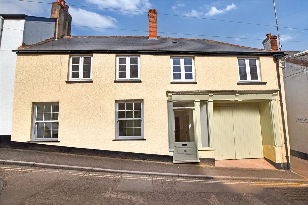 Property photo 1 of 18 Picture No. 02