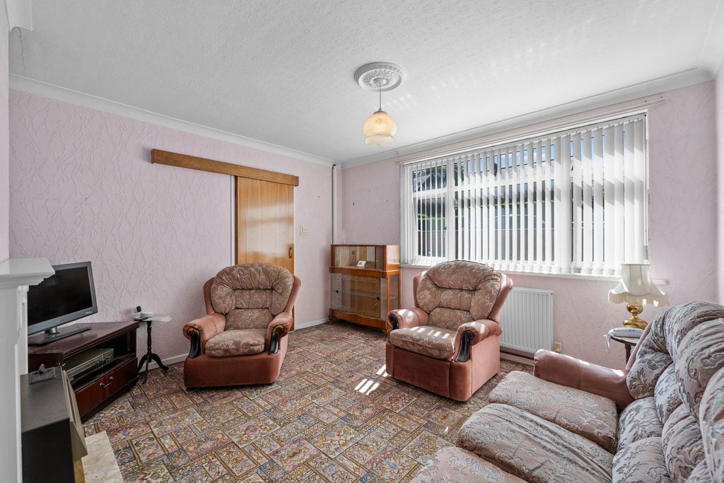 Property photo 3 of 23