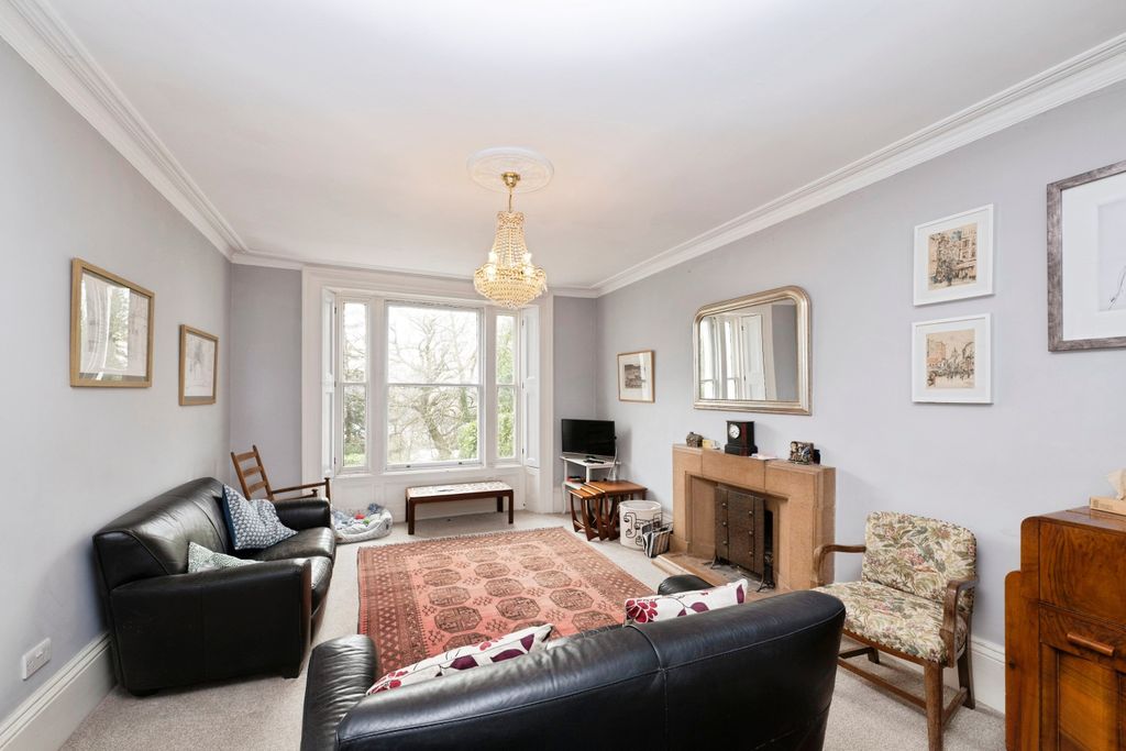 Property photo 2 of 17 Sitting Room