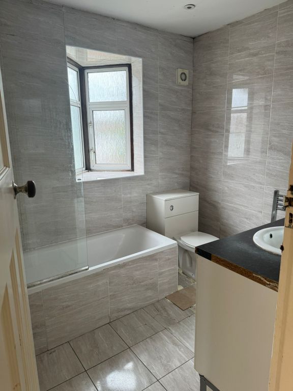 Property photo 2 of 6 Gallery