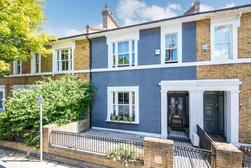 Property photo 1 of 25 13 Alpha Street-43.Jpg
