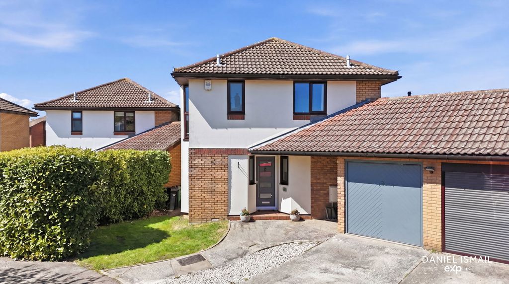 Property photo 1 of 27