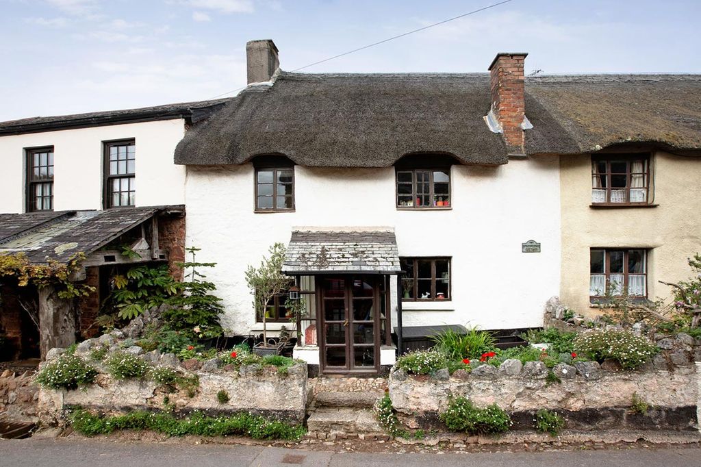 Property photo 1 of 22