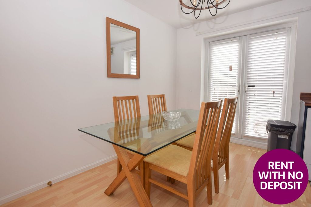 Property photo 3 of 16 Picture No. 12