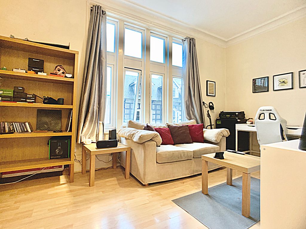 Property photo 3 of 11