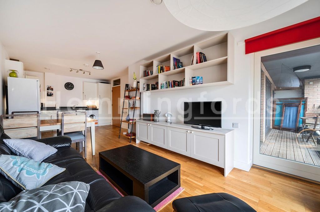 Property photo 2 of 20 3d77c680-8860-4A98-95Fc-2Febb7F2Eee6.Jpg