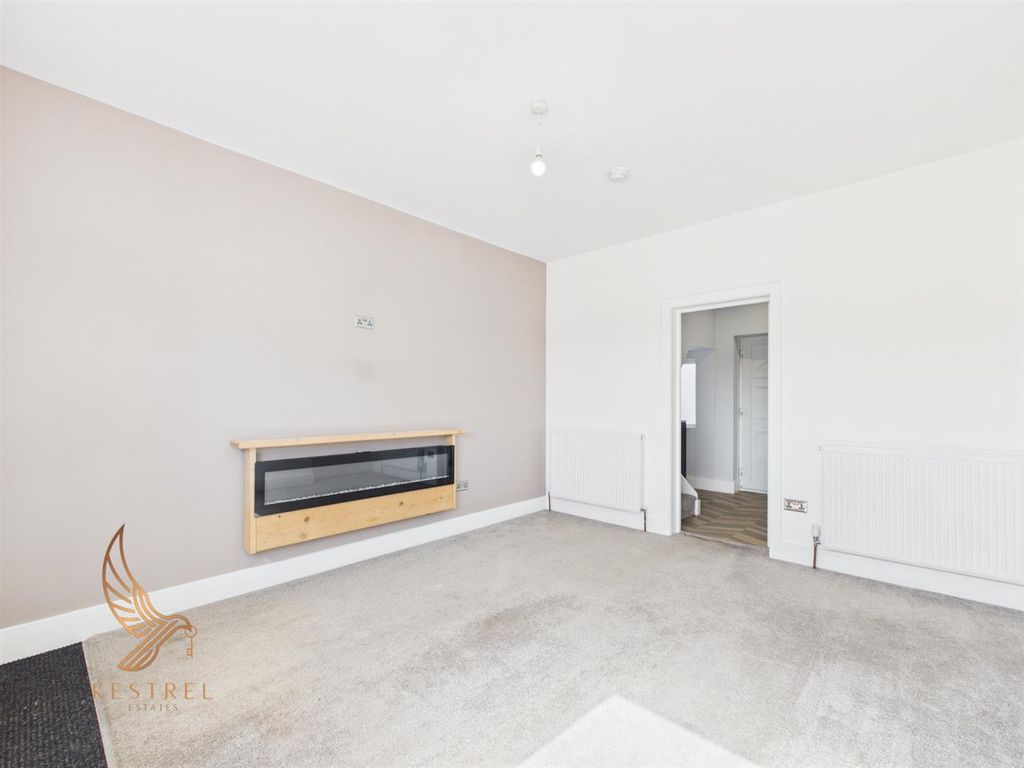 Property photo 2 of 15 Cam03976G0-Pr0396-Still004.Jpg