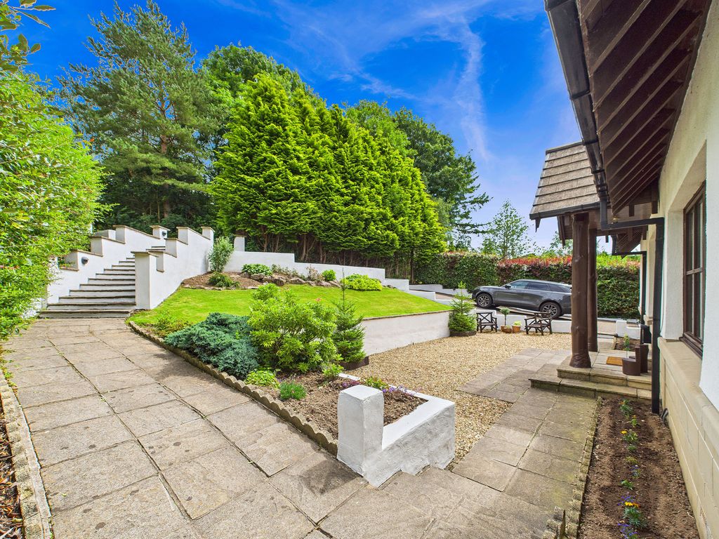 Property photo 3 of 37