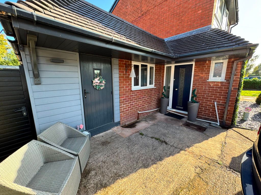 Property photo 2 of 33