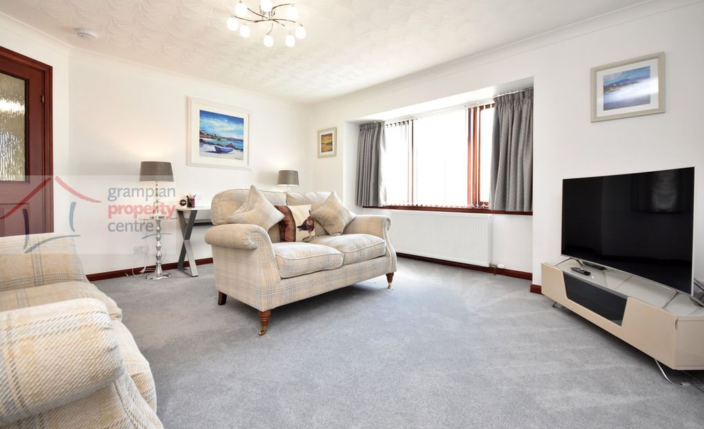 Property photo 3 of 16 l2.Jpg