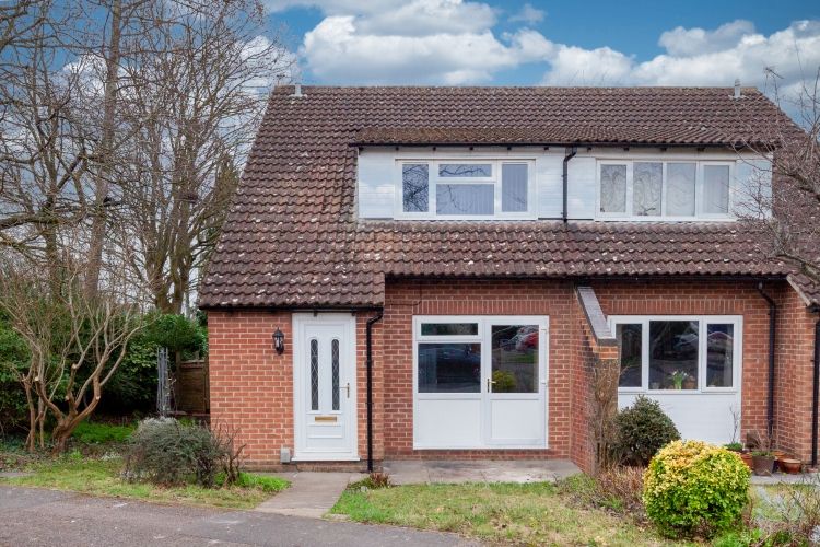 Property photo 1 of 7 245173