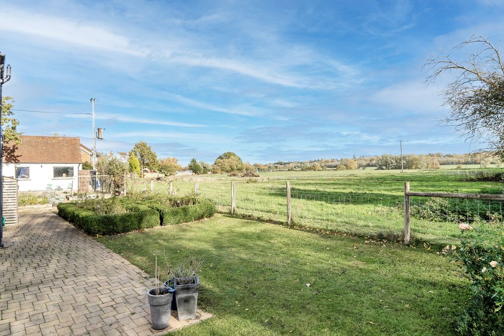 Property photo 3 of 26