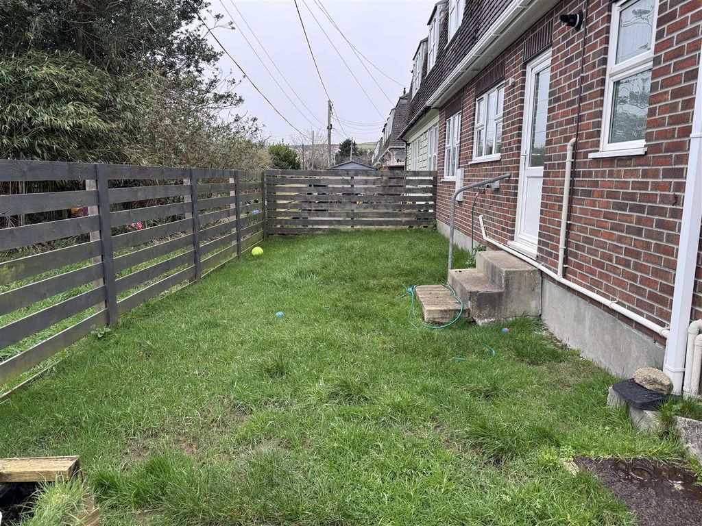 Property photo 2 of 8 Garden Area