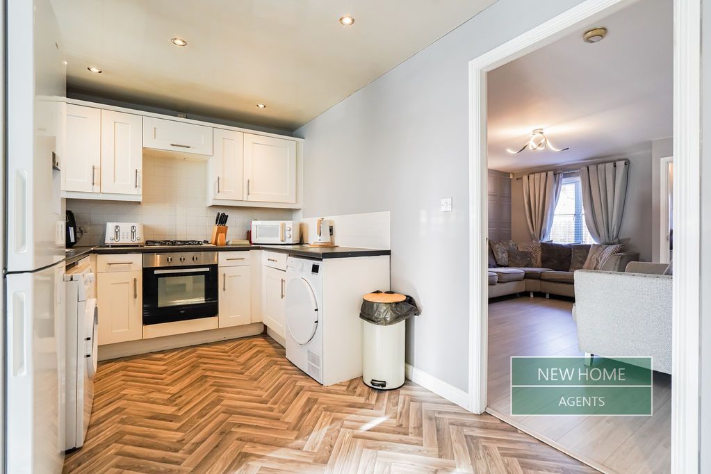 Property photo 3 of 28 Photo 23