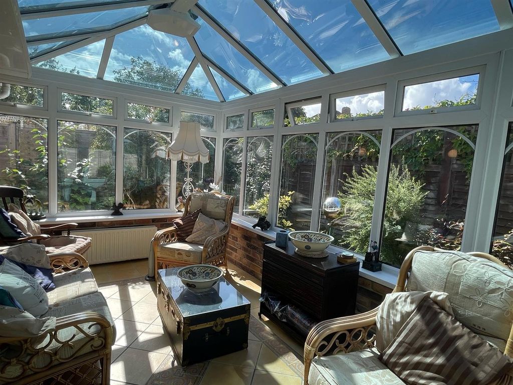 Property photo 3 of 38 Conservatory 2.Jpg