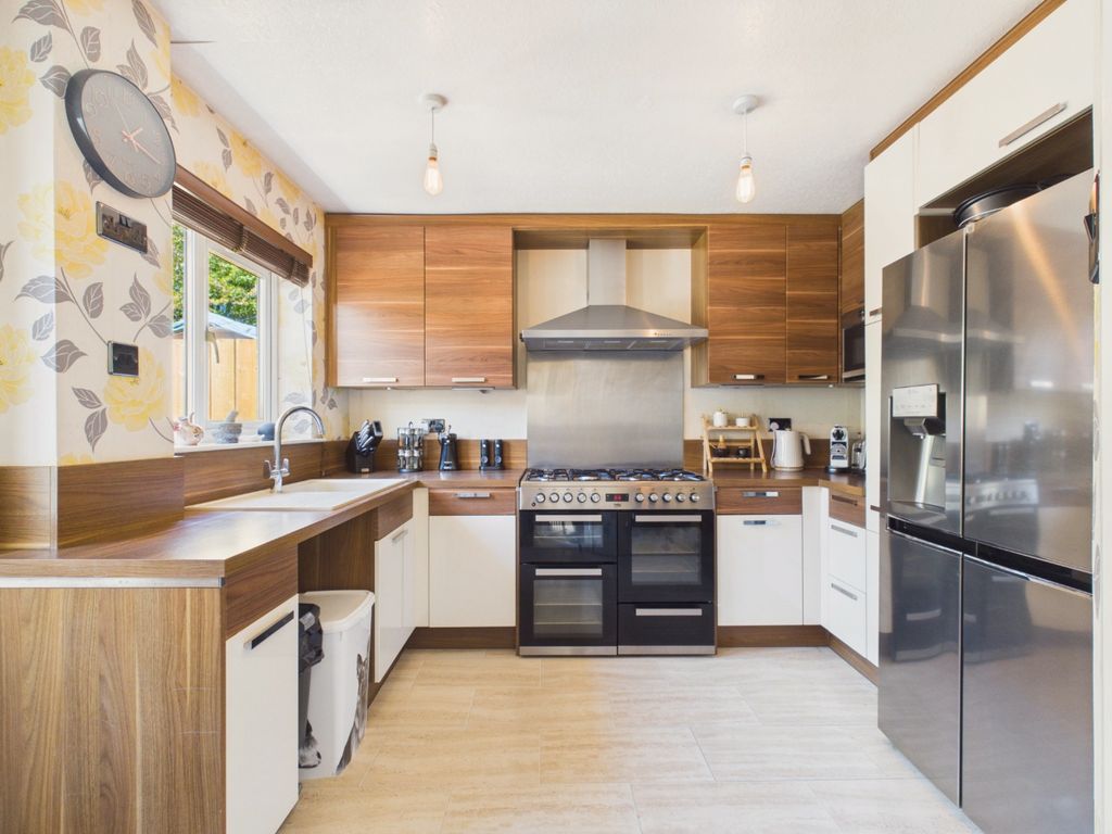 Property photo 3 of 19 5084524