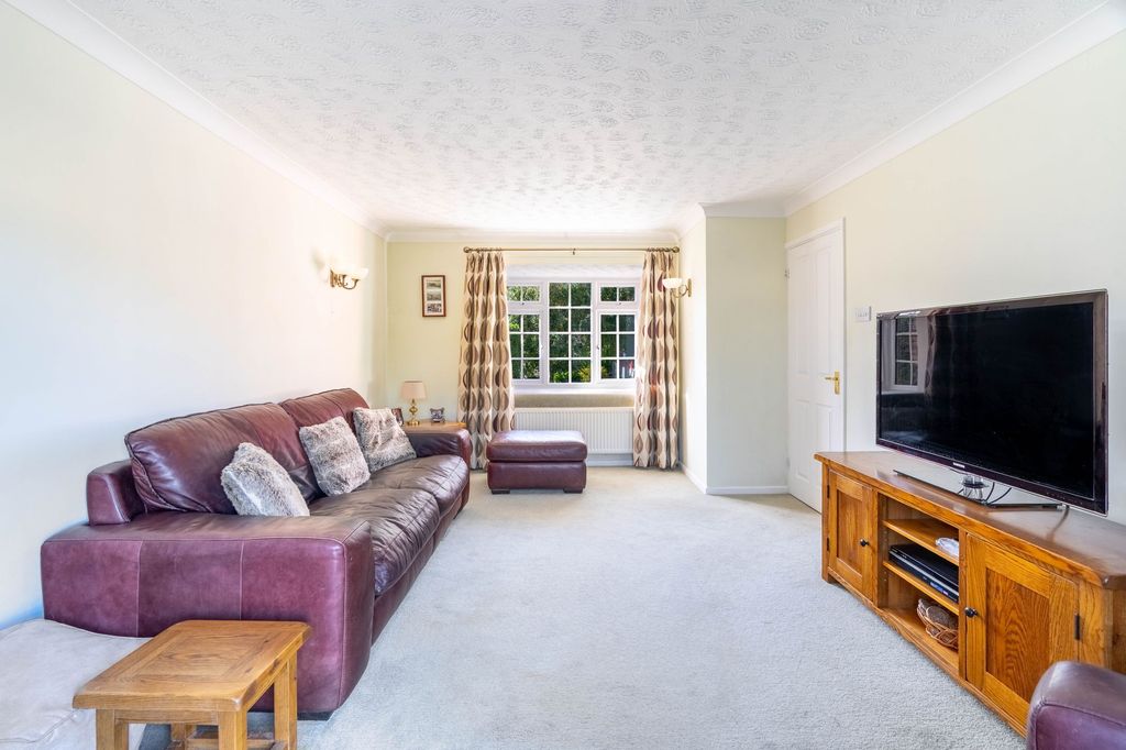 Property photo 3 of 16