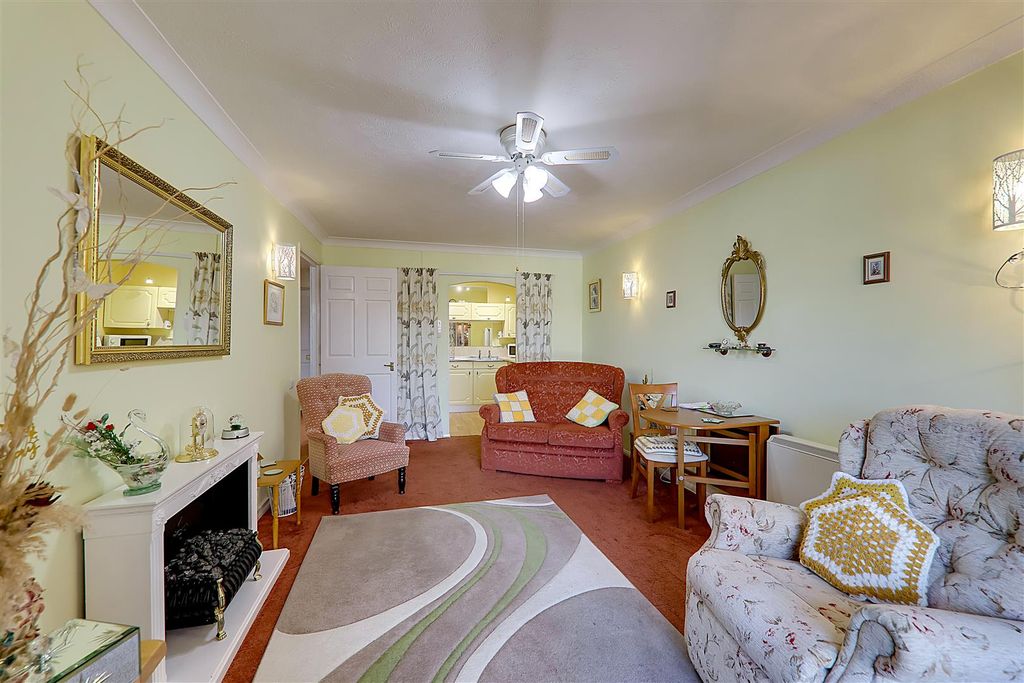 Property photo 3 of 14 Img_1175-Img_1177.Jpg