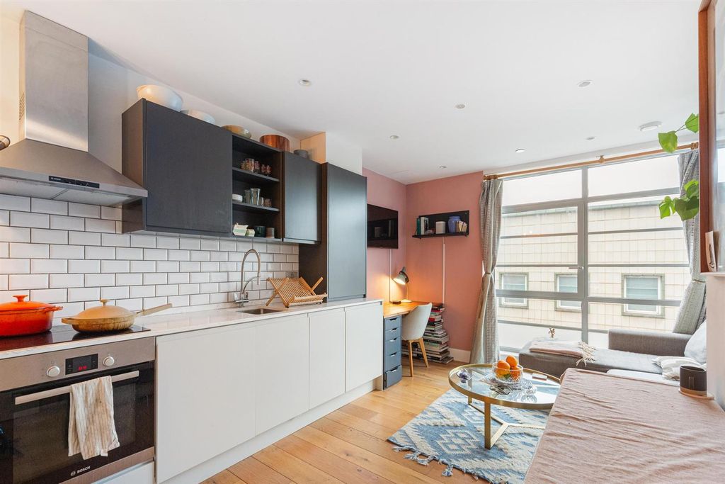 Property photo 2 of 13 386B8859-Hdr.Jpg