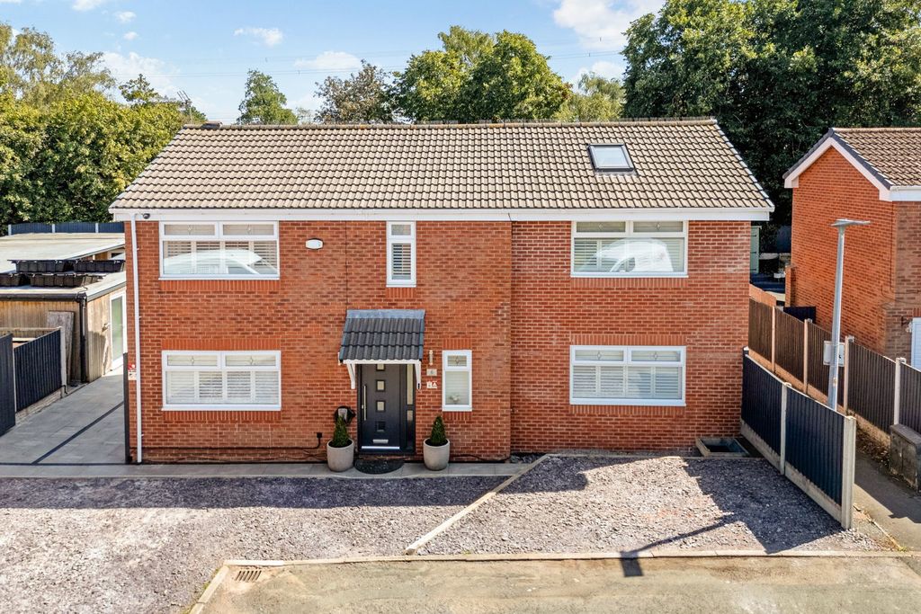 Property photo 1 of 37